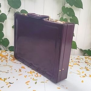 Vintage Top Grain Brown Leather Briefcase in clean and good condition